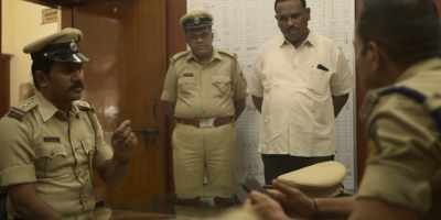 She wrote a note
saying she wants to commit suicide. - Crime Stories: India Detectives