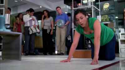 She had your card in her wallet. - Private Practice