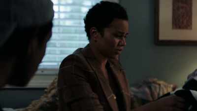 - She has your eyes.
- Michelle-- - Council of Dads