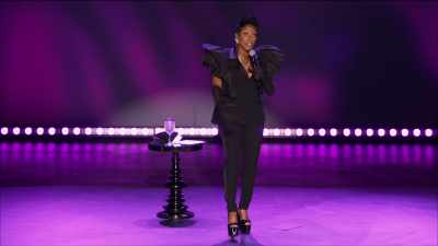 She'd be holding that camera like,
"This fucker trying to act dead, - Sommore: Queen Chandelier