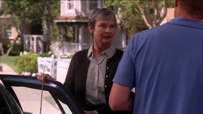 SHEILA, CAN I TALK TO HER
FOR A SEC? - Desperate Housewives