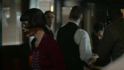 [Sheldon] If you don't mind,
I have an opportunity-- - Jupiter's Legacy