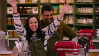 - She'll be over--
- Over the moon. - Baking It