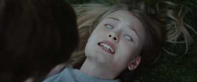 - She'll come back!
- Dasha, wake up! - Baba Yaga: Terror of the Dark Forest