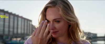 - She'll know where there's a party.
- ♪ La, la, la, la, la, la ♪ - Just Say Yes