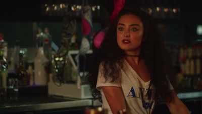 -She'll know.
-Viv, ice, now. - Hustlers Take All