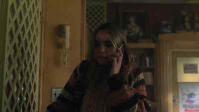 Sheriff Beasley, any news? - Pretty Little Liars: Original Sin