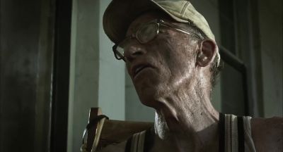 Sheriff don't live here. - The Texas Chainsaw Massacre