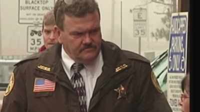 SHERIFF DUANE WALDERA SAYS
INVESTIGATORS ARE LOOKING - Hometown Homicide