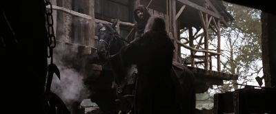 Sheriff.
Up there. - Robin Hood