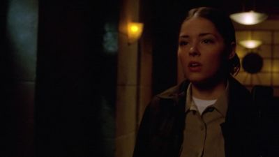 - Sheriff, what are you doing here?
- Out for a stroll. What do you think? - Smallville