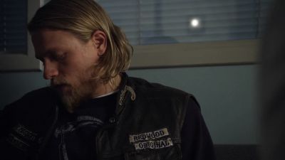 Sheriff's raided the clubhouse
looking for illegal scrips. - Sons of Anarchy