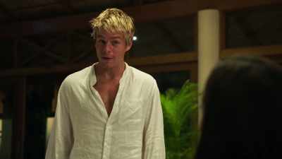 She's a classic case of, - Love in the Maldives