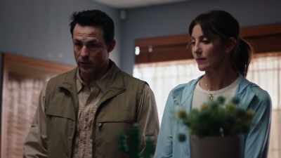 She's a doctor so she knows
what she needs. - Kidnapping in the Grand Canyon