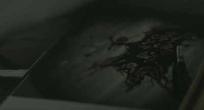 She's a exceptional con artist. - Orphan: First Kill