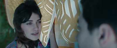 - She's a good friend. - The Wave