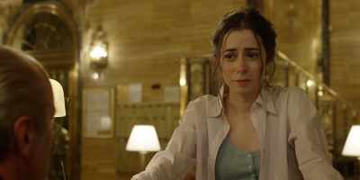 -She's a New Yorker.
-She will be fine. - Modern Love