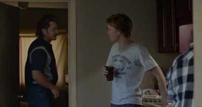 She's a secretary. Front office. Hm? - Lean on Pete
