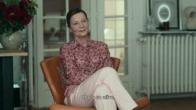 She's so alive, - Irma Vep