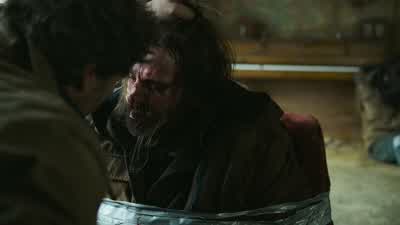 She's alive. - The Last of Us