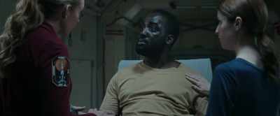 - She's alone. I gotta get back.
- Michael. I hear you, Michael, - Stowaway
