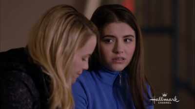 - She's already been practicing.
- With who? - Love on Ice