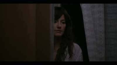 She's... it appears she's
returning her wedding ring. - The L Word: Generation Q