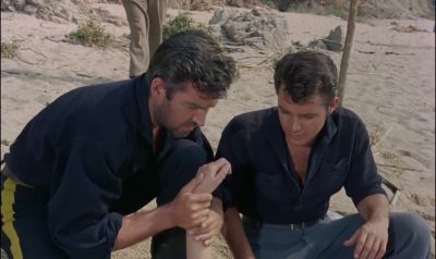 She's beautiful - Mysterious Island