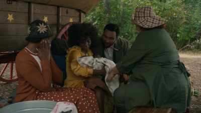 - She's beautiful. - Frankie Drake Mysteries