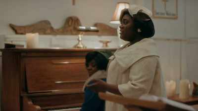 She's been my mouthpiece
for 20-some years. - Robin Roberts Presents: Mahalia