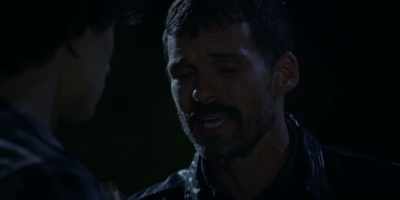 She's been poisoned. By her daddy. - Walker