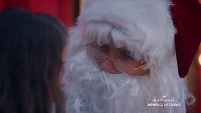 She's been really sad
ever since the divorce, - Hope at Christmas