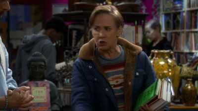 She's been through
a brutal divorce, - The Conners