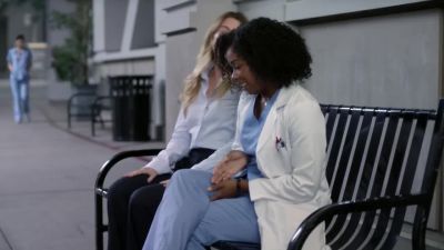 She's calmed down now.
She's with Adams. - Grey's Anatomy