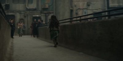 She's coming. - Silo