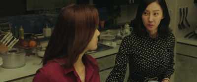 She's cunning. Watch it. - Intimate Strangers