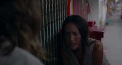 - She's dead.
- [announcement playing in Thai] - Death of Me
