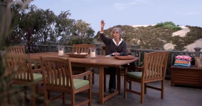 She's definitely not here? - Grace and Frankie