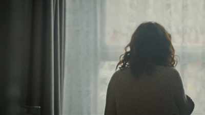 She's... died suddenly, Father. - Broken