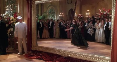 She's doing quite well without him isn't she - Dracula: Dead and Loving It