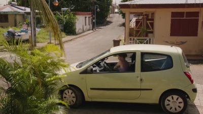 She's edgy, anxious. - Death in Paradise