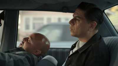 - She's your ex?
- Ah, she's using you, bro. - This Fool