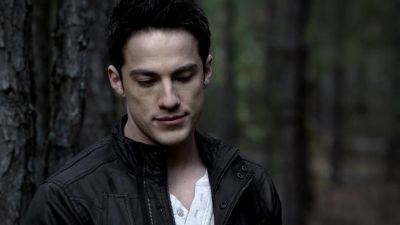 She's going to Dunham lake. - The Vampire Diaries