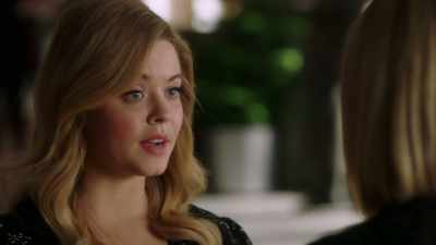 She's gonna use this afternoon's
speed round game - Pretty Little Liars: The Perfectionists