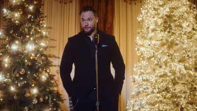 She's hard working,
she's inspirational. - Christmas in the Spotlight