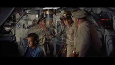 She's hit. - Up Periscope
