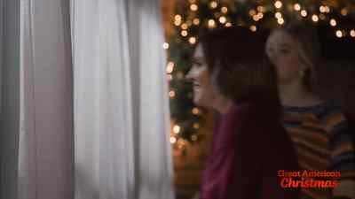She's home. - A Little Women's Christmas