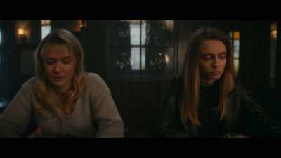 She's in love with him,
Annie. - Sexy Beast