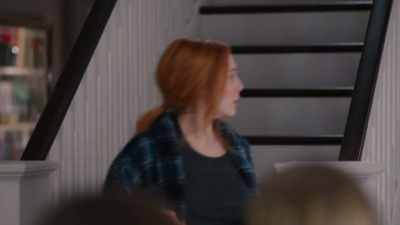 She's in her pajamas,
and her hair's messy, - MPower
