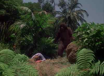 She's in range now, sir. - The Six Million Dollar Man